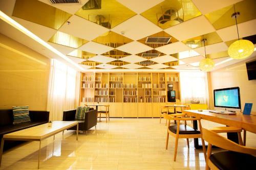 Hotel Hanting Express Nanyang Xixia County