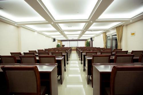 Hotel Hanting Express Nanyang Xixia County