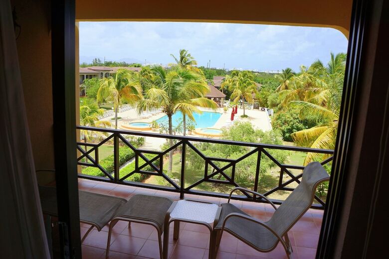 Paradise Cove Resort