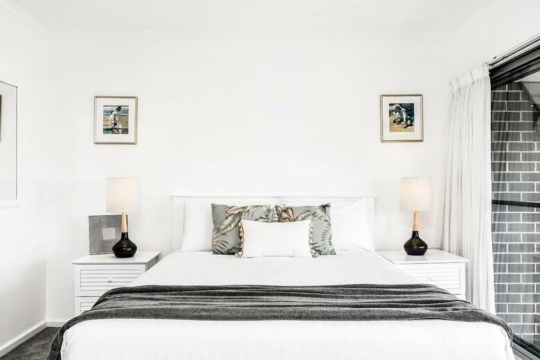 11 James Cook Apartment Holiday Rental
