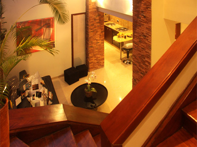 6 Suites Hotel
