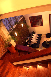 6 Suites Hotel