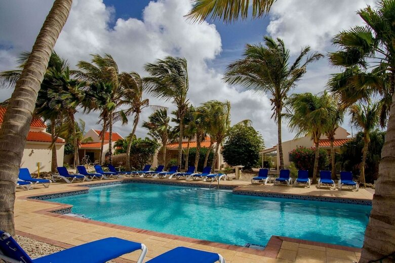 Hamlet Oasis Resort