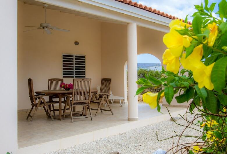 Hamlet Oasis Resort