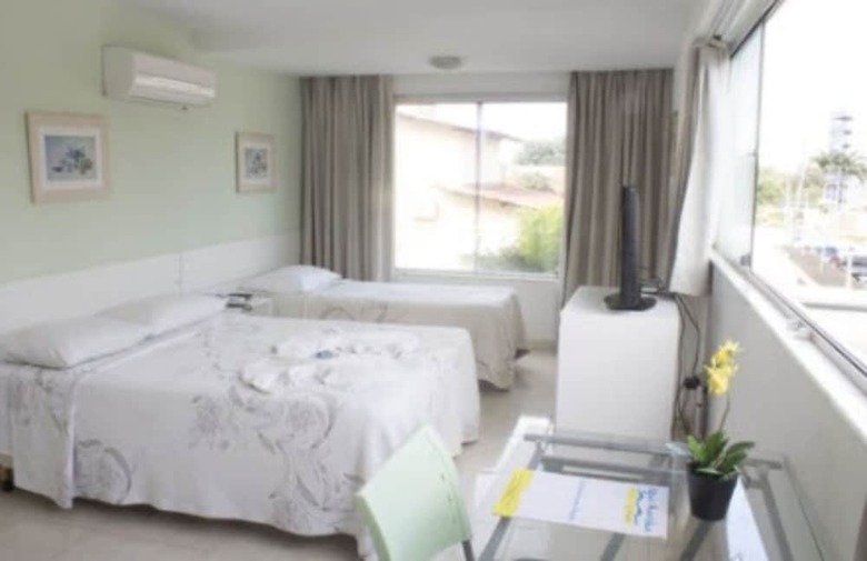 Hotel �gua Marinha
