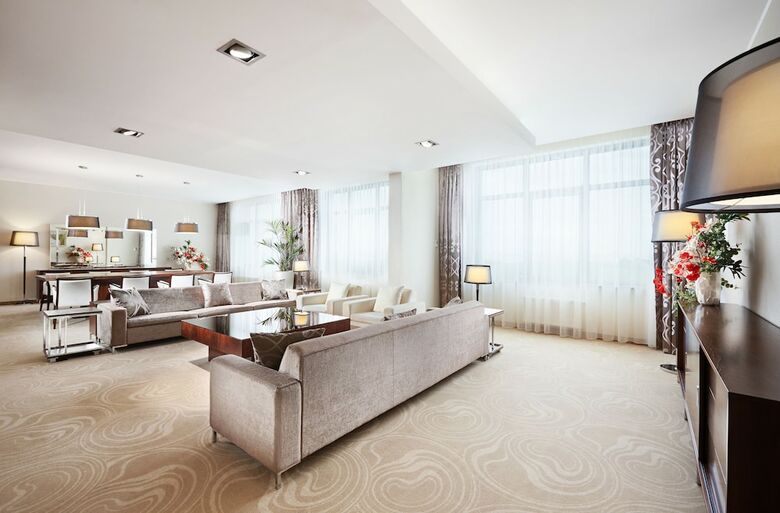 Victoria Hotel And Spa