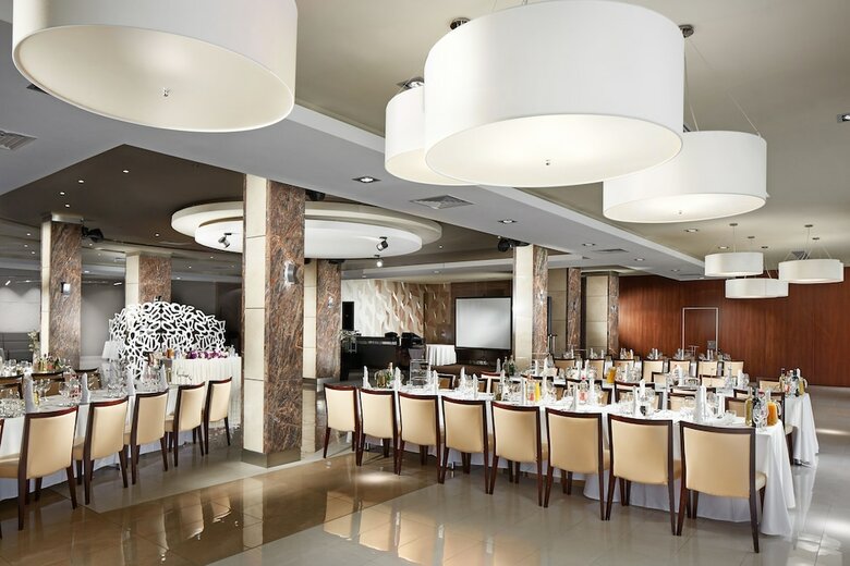 Victoria Hotel And Spa