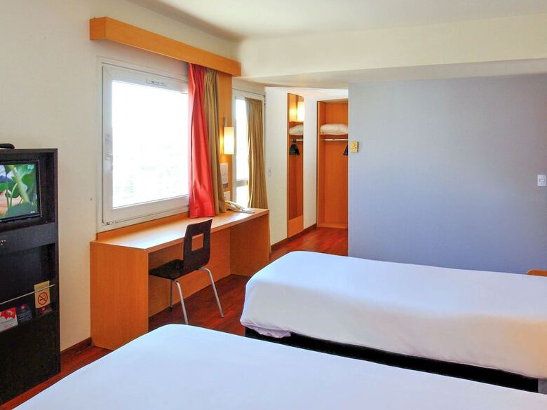 Hotel Ibis Buenos Aires Congreso