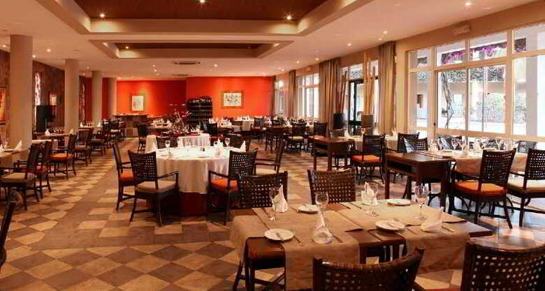Hotel Pestana Tr�pico
