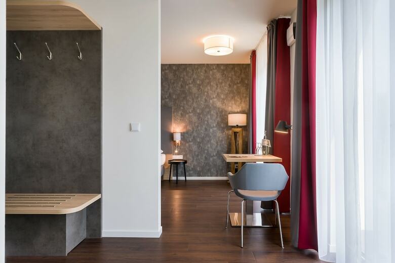 Aparthotel Signature East Hotel Apartment