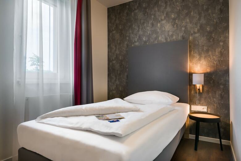 Aparthotel Signature East Hotel Apartment