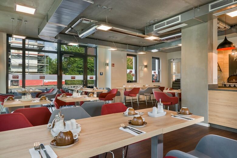 Aparthotel Signature East Hotel Apartment