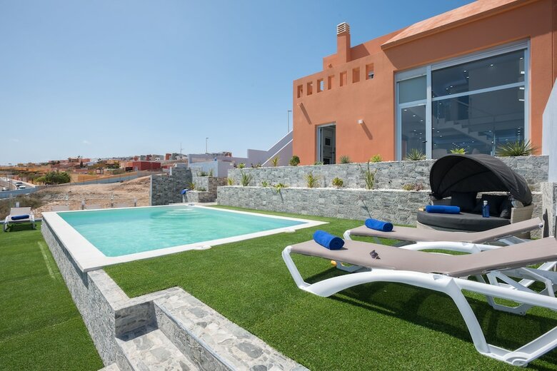 Villa Andrea, Ocean View, Heated Pool