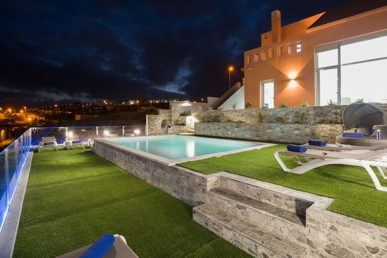 Villa Andrea, Ocean View, Heated Pool