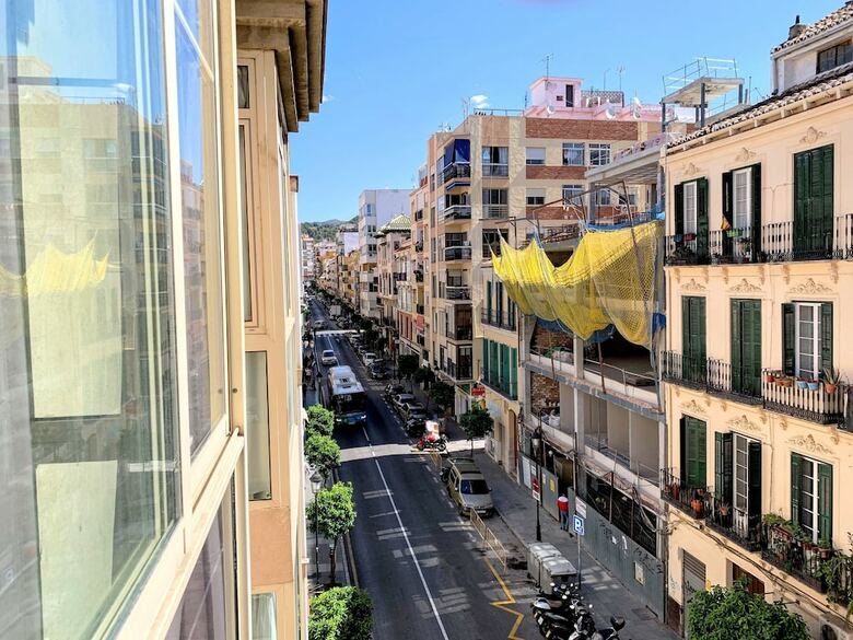 Apartamentos Homely Malaga Victoria Parking Privado