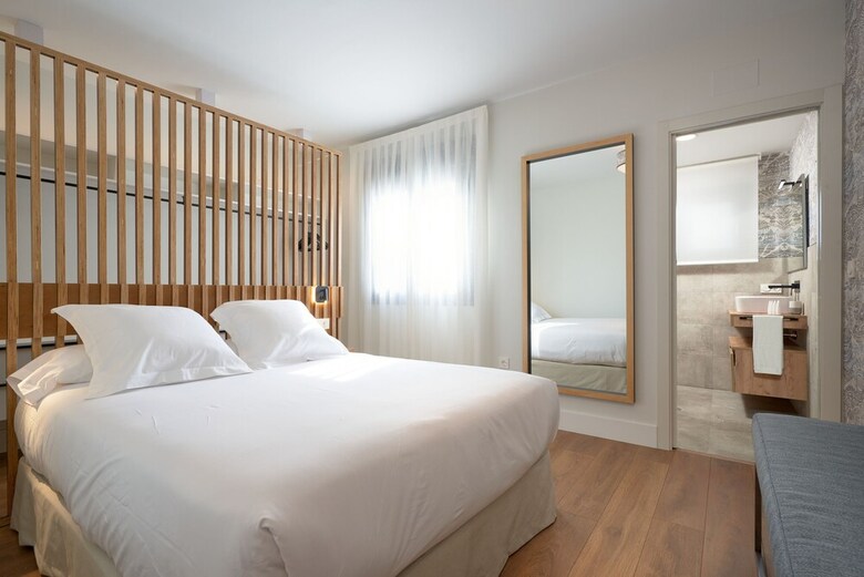 Apartamentos Real De La Carreter�a 1
