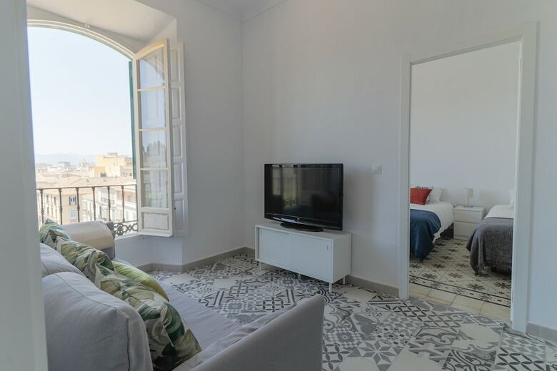 Apartamentos Cosy 7 Bedrooms In Plaza Merced