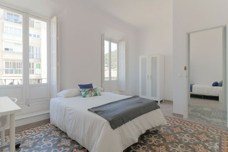 Apartamentos Cosy 7 Bedrooms In Plaza Merced