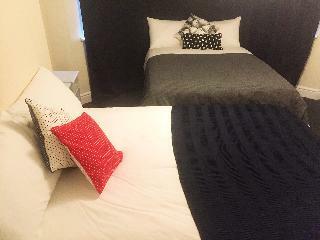 Hostal North London Cottage