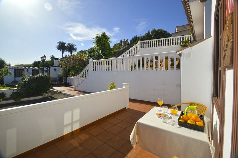 Apartamentos La Roseta By Isla Bonita
