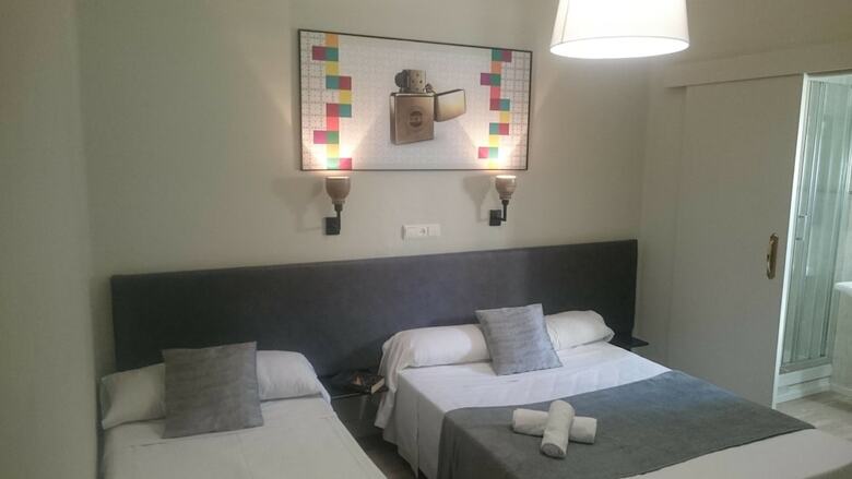 Pension Nwt Central Station Valencia