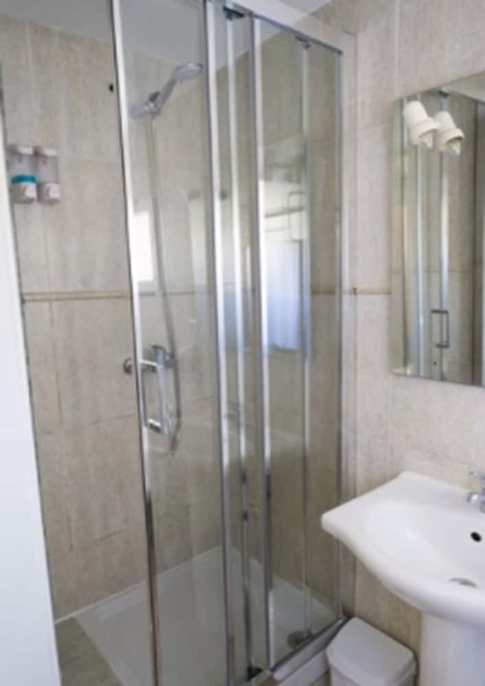 Pension Nwt Central Station Valencia