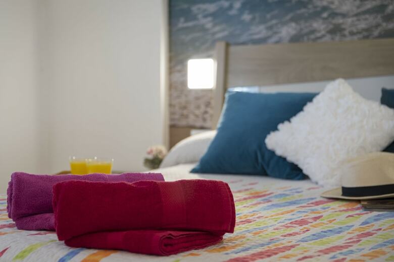 307. Bright Apartment, Sea View, Wifi, Air Conditioning!