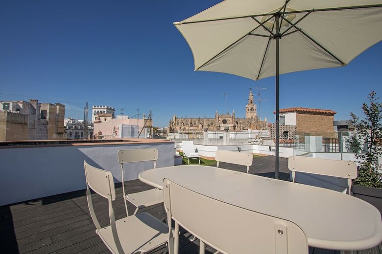 Apartamentos Cathedral Pool Penthouse By Valcambre
