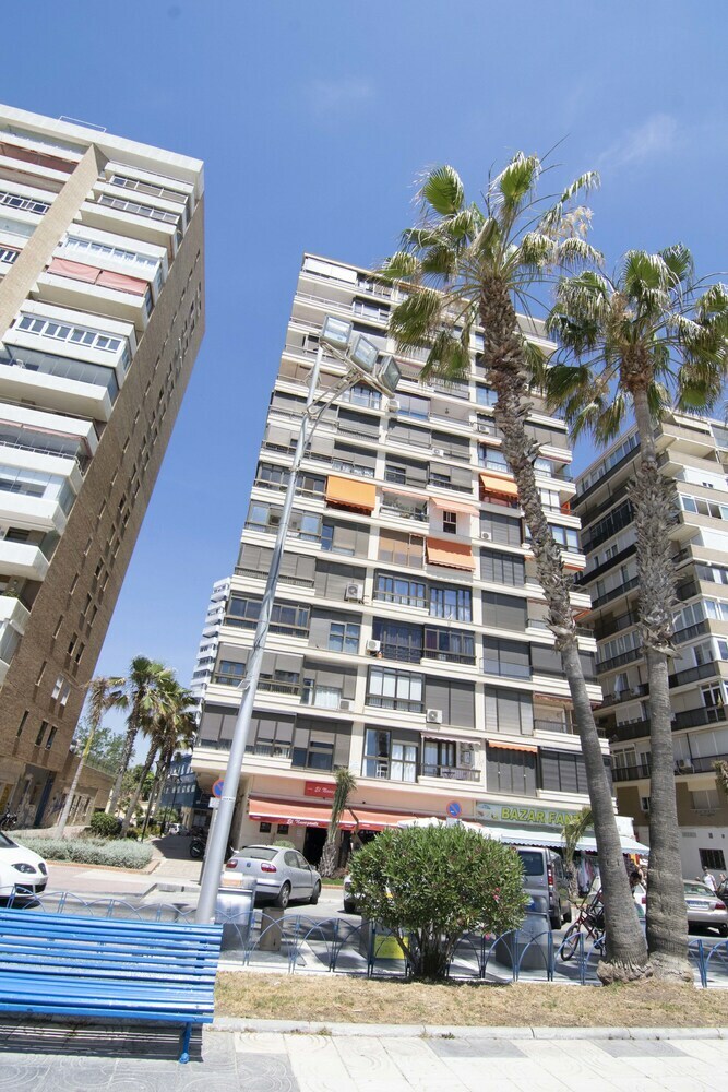 Apartamentos Letmalaga Entremares