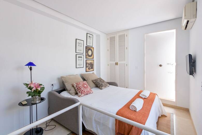 Apartamentos Bamberg Giralda Sky View By Valcambre