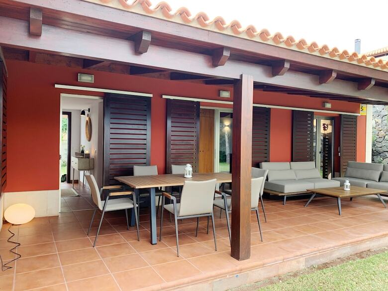 Villa Prime Sea Mountain Views Home With Pool