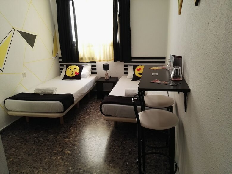 Apartamentos Iberia Lodging House