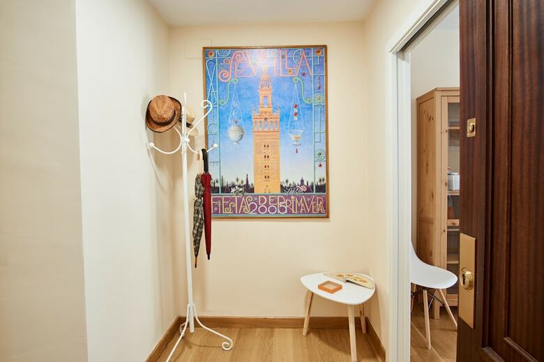 Apartamentos Rodrigo Triana Courtyard By Valcambre