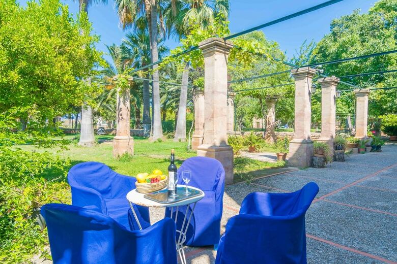 Apartamentos Finca Son Amora (defora)