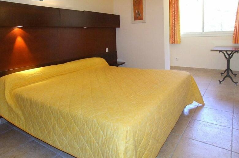 Hotel H�tel Arena Le Refuge