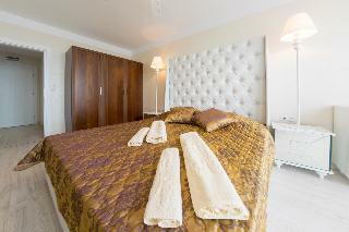 Hotel Harmony Suites Grand Resort 11&12