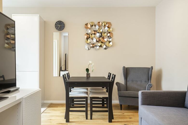 Crawford Suites Serviced Apartments
