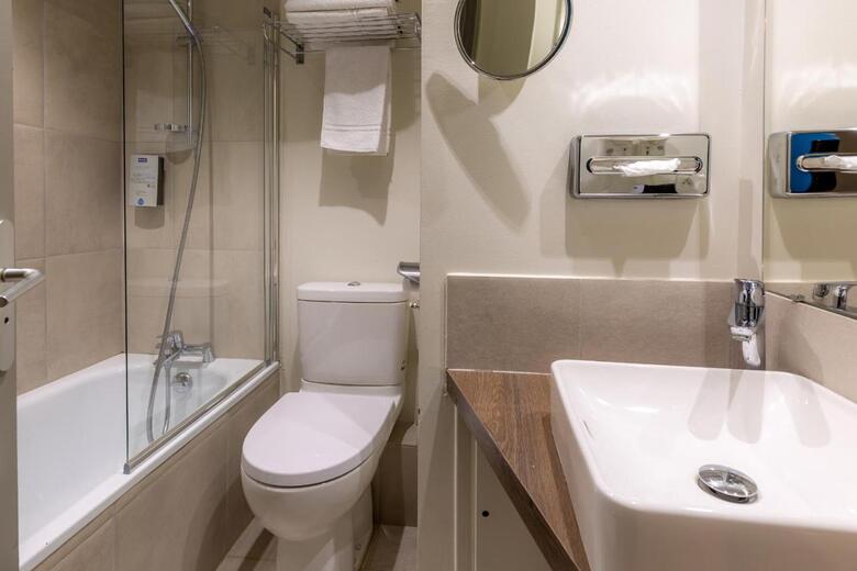 Hotel Kyriad Avignon (.)