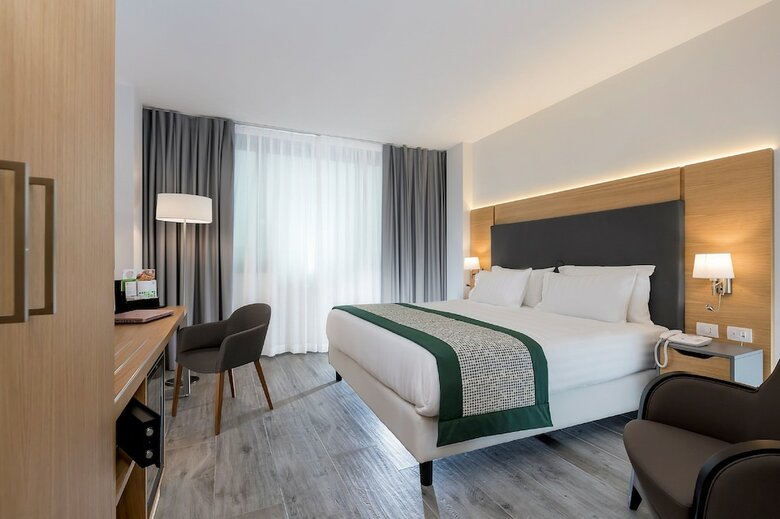 Hotel Holiday Inn Naples