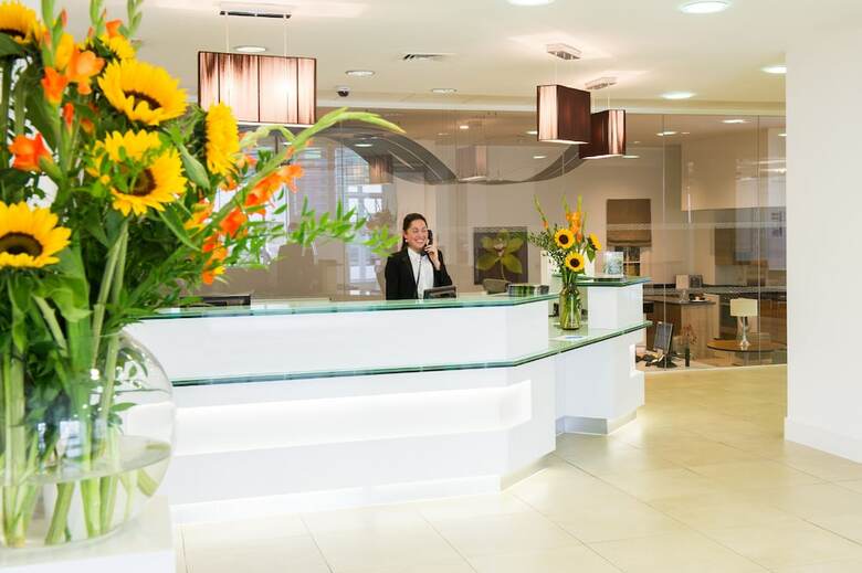 Aparthotel Dolphin House Serviced Apartments