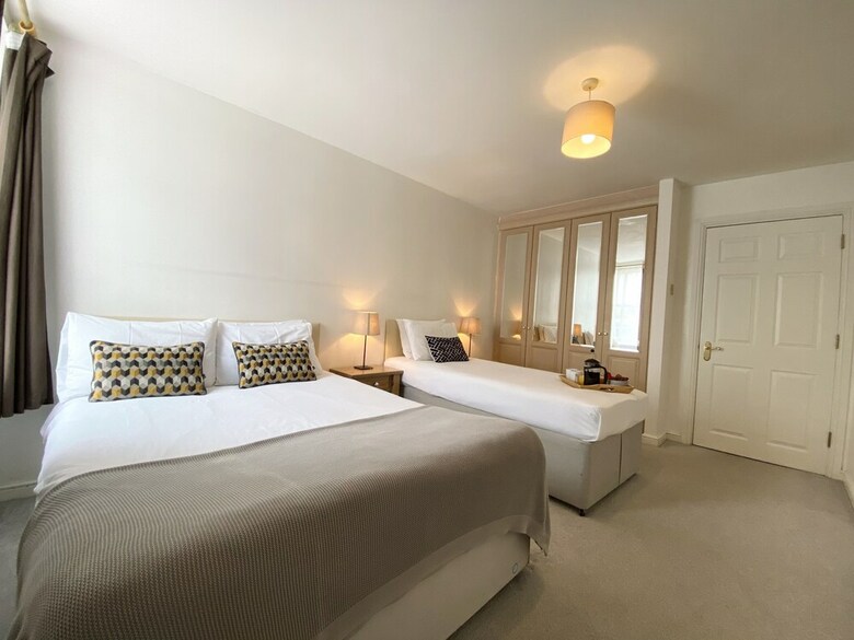 Apartment Next To Victoria Station