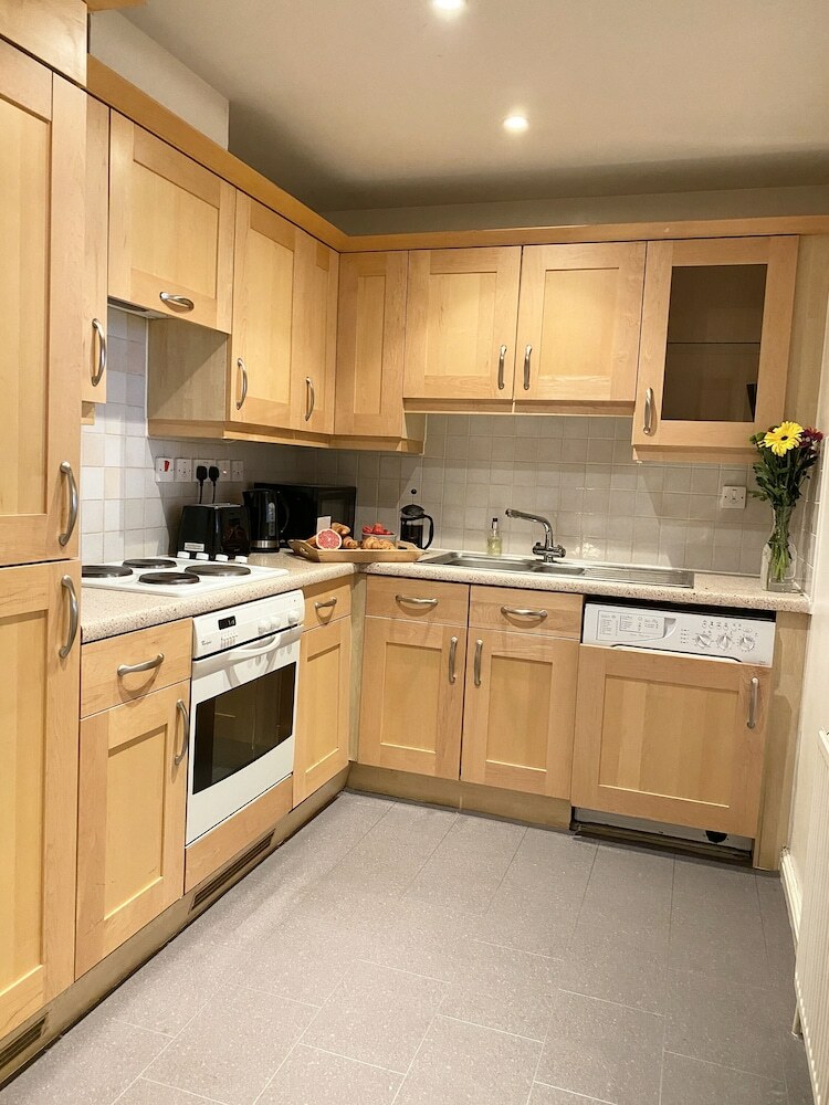 Apartment Next To Victoria Station