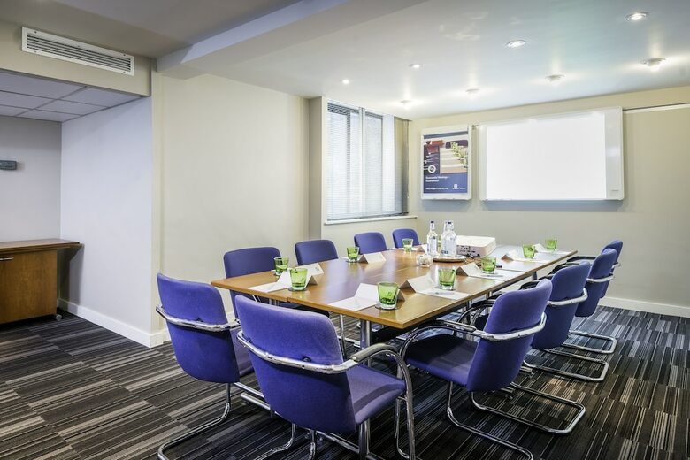 Hotel Holiday Inn Glasgow Airport