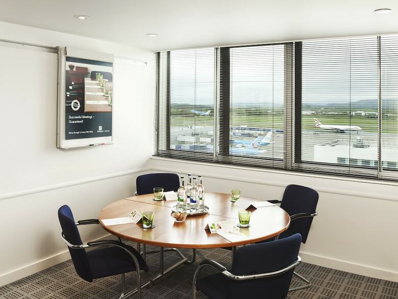 Hotel Holiday Inn Glasgow Airport