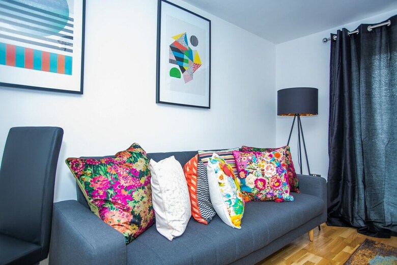 Superior 2 Bedroom Apartments