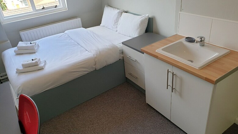 Bed & Breakfast Modern Rooms And Studio In Westminster