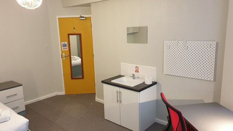 Bed & Breakfast Modern Rooms And Studio In Westminster