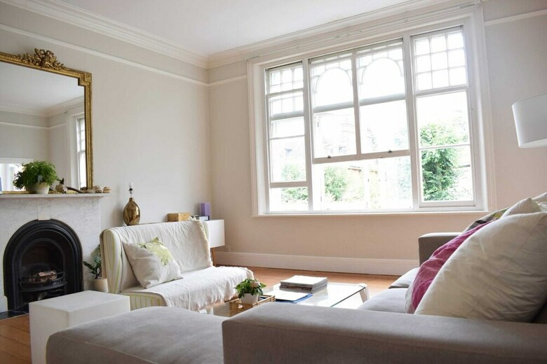 Beautiful Victorian 2bd Apartment In London Putney