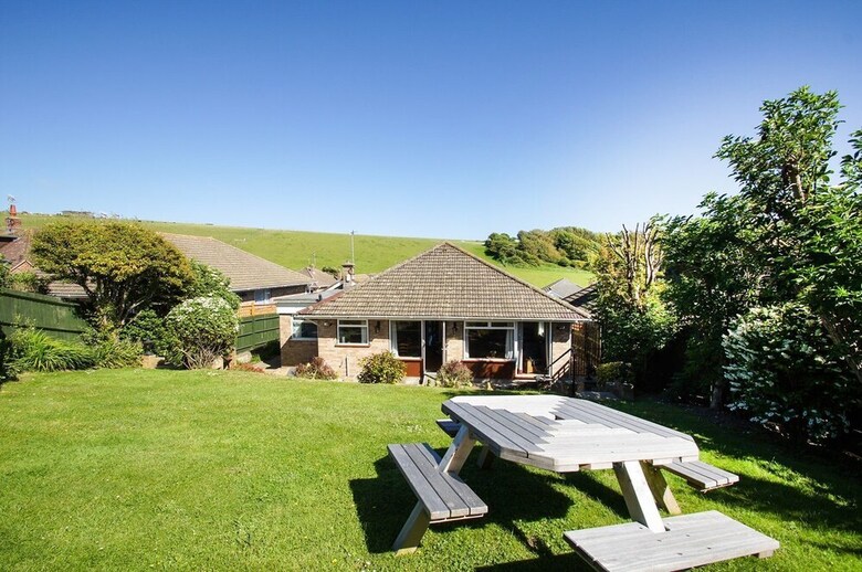 Dean Court Garden
