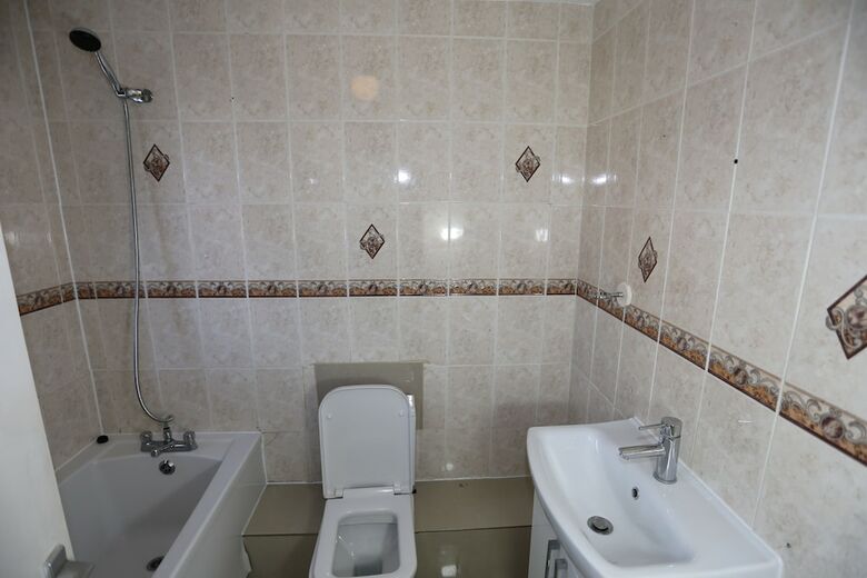 Beautiful 3 Beds House - Thamesmead
